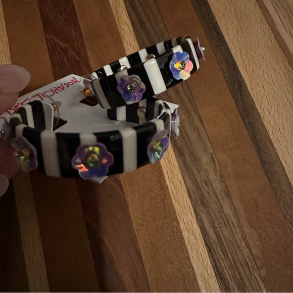 Betsey Johnson Stripe Flower Hoop Earrings - Picture 5 of 5